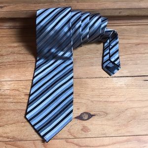 Alfani Tie 100% Silk 🍀